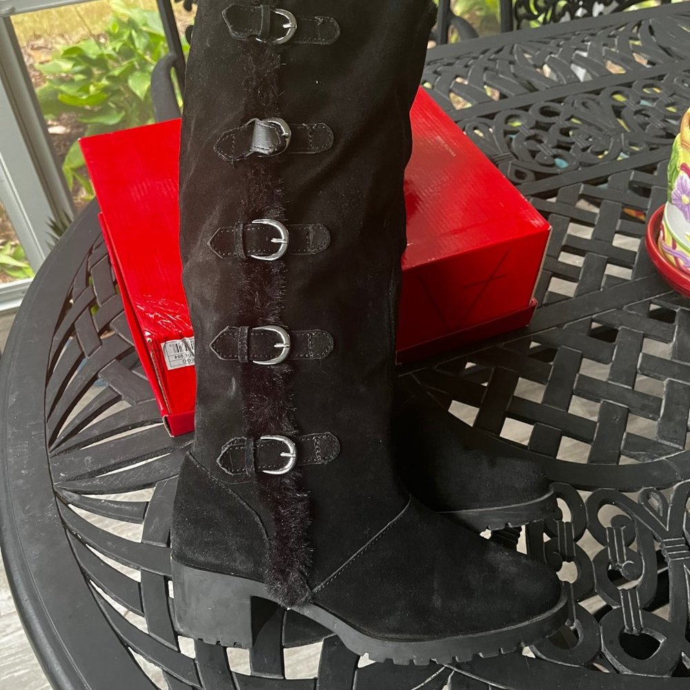 Aerosoles black suede boots US 8.5